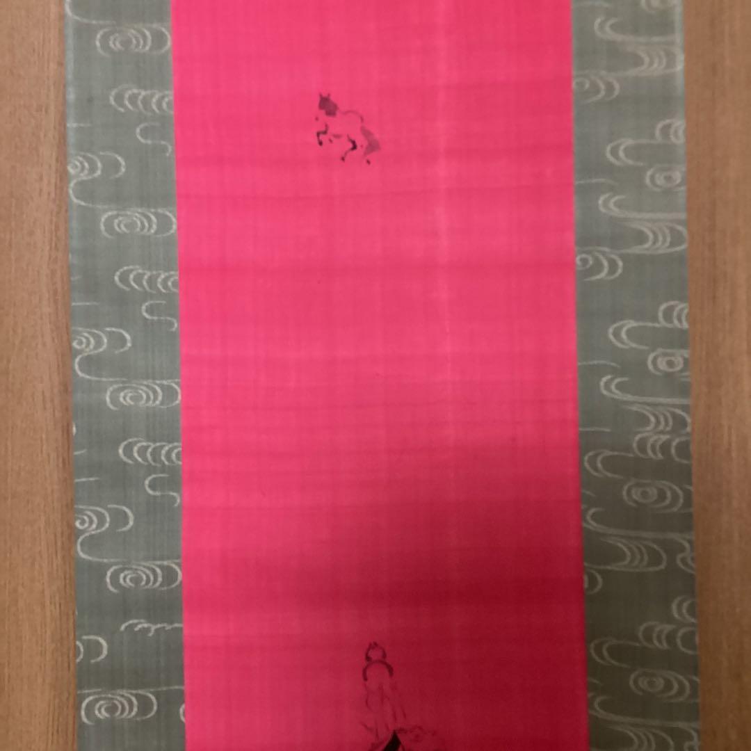 中国画　　肉筆画　【　通玄仙人瓢箪から駒之図　】　朱の絹本下地に水墨　381