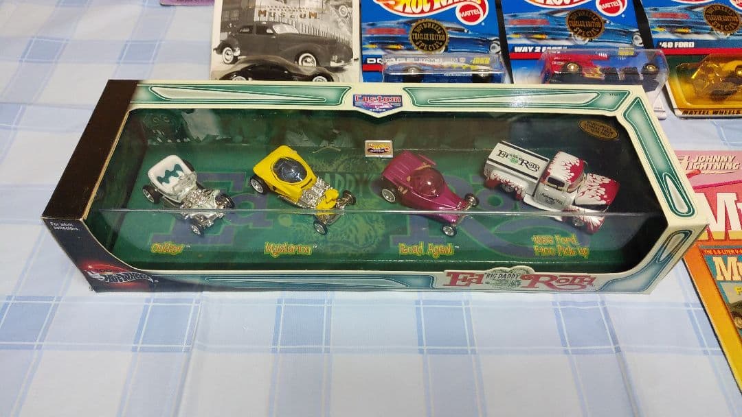 ④ Hotwheels Revell American Graffiti