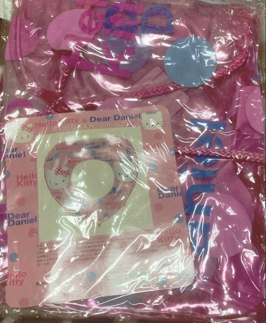 月*郎様 サンリオ　浮き輪