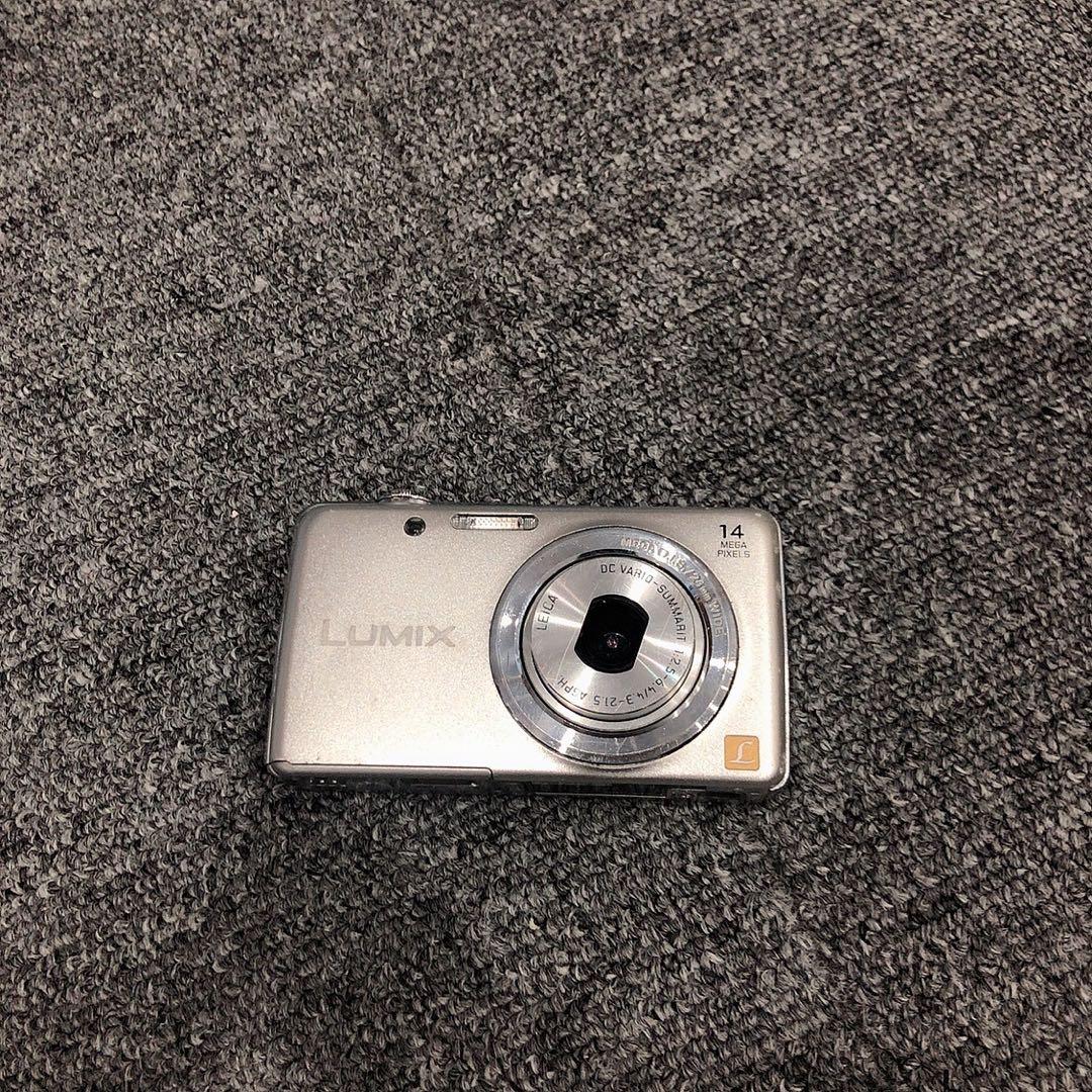 通電確認Panasonic DMC-FH6 デジタルカメラ　1個　マ098