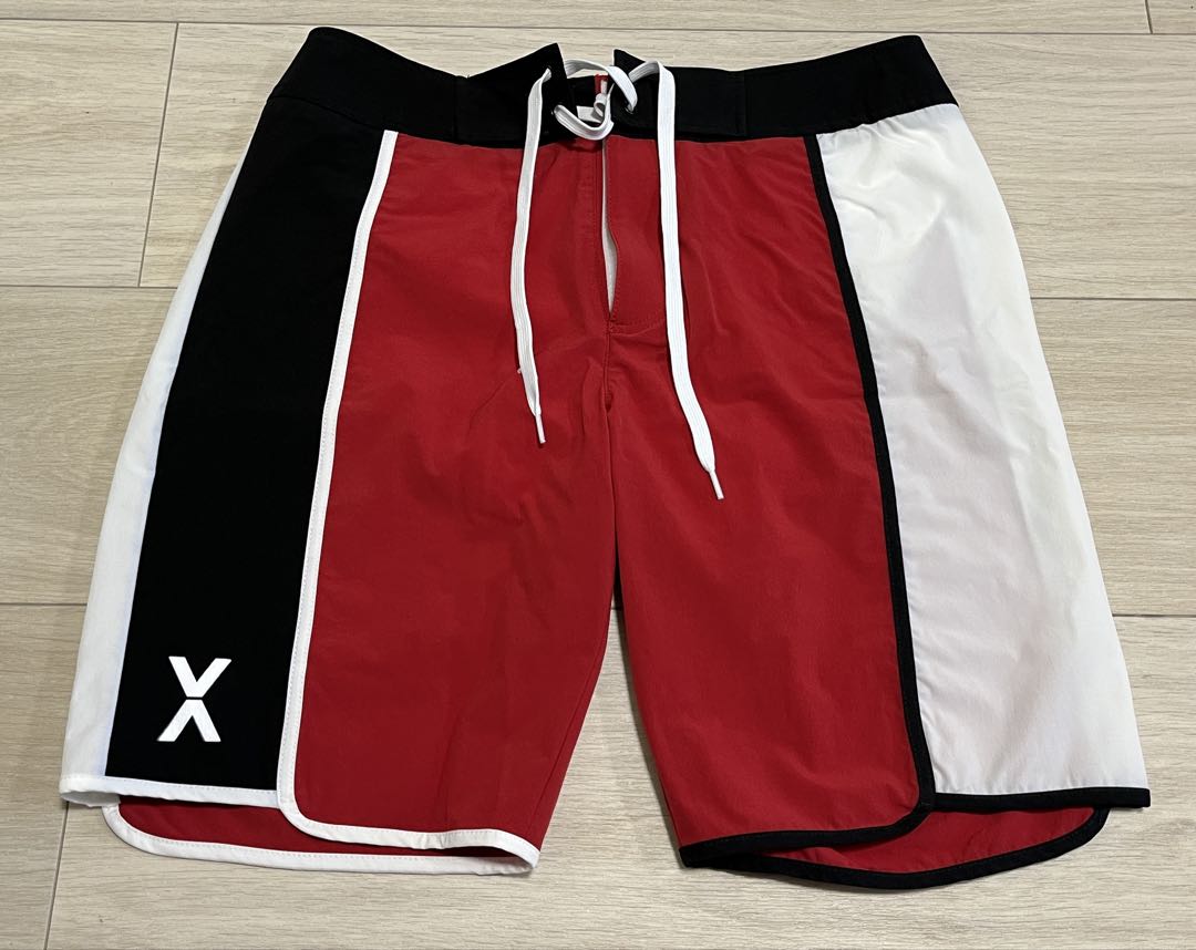 ビートム VEATM　サーフパンツ　Mサイズ　メンズ水着 赤/黒/白