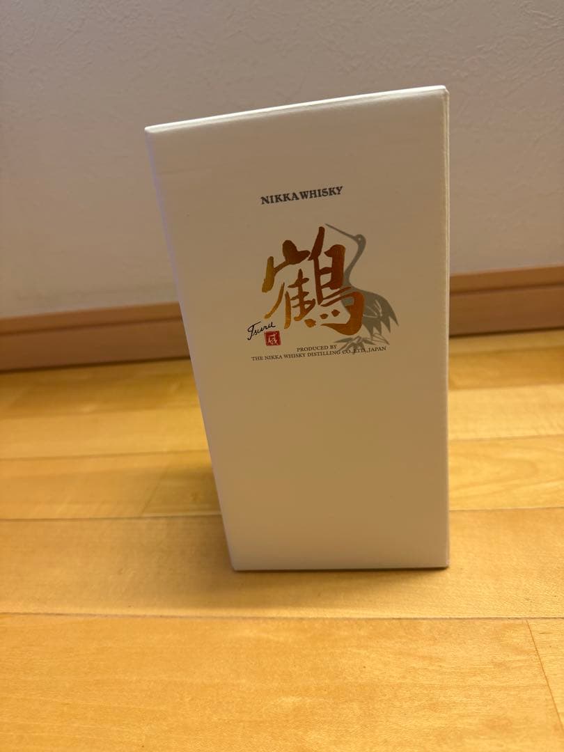 ニッカウィスキー　鶴　700ml