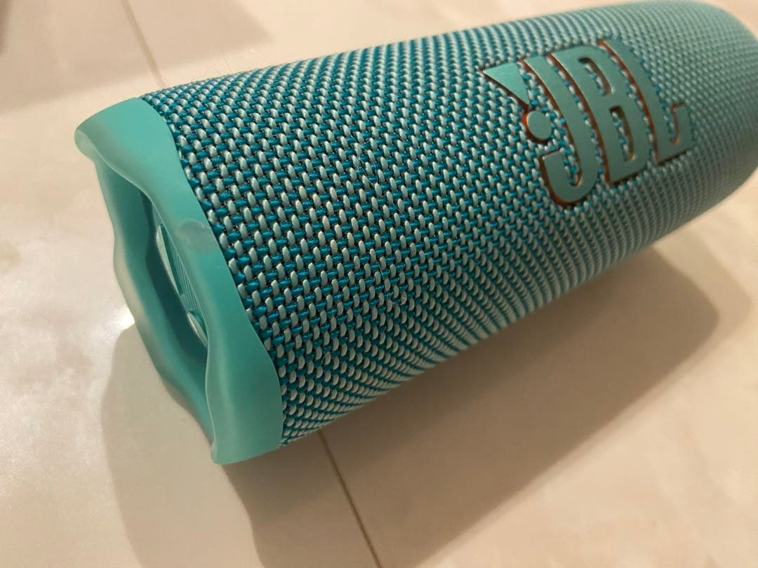 【美品】値下げ不可　JBL FLIP6 ティール