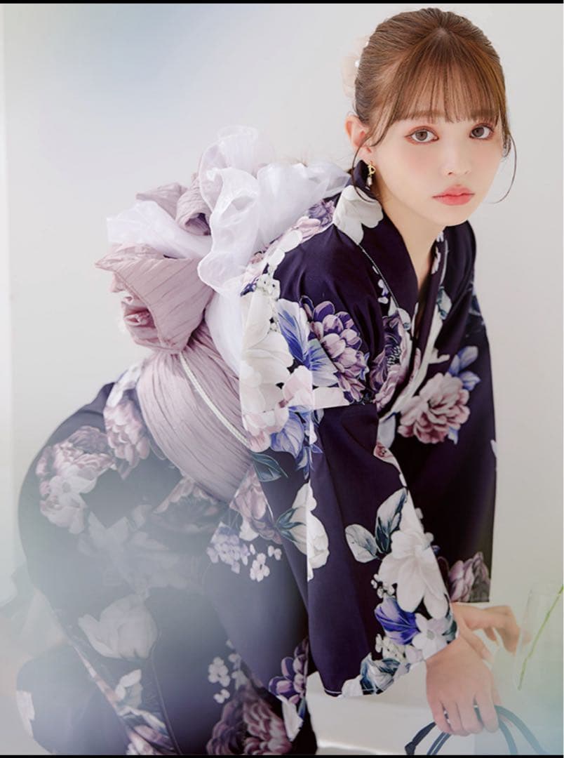 【値下げ】クラシカルフラワーブーケ【浴衣３点セット 浴衣/帯/下駄】　sugar