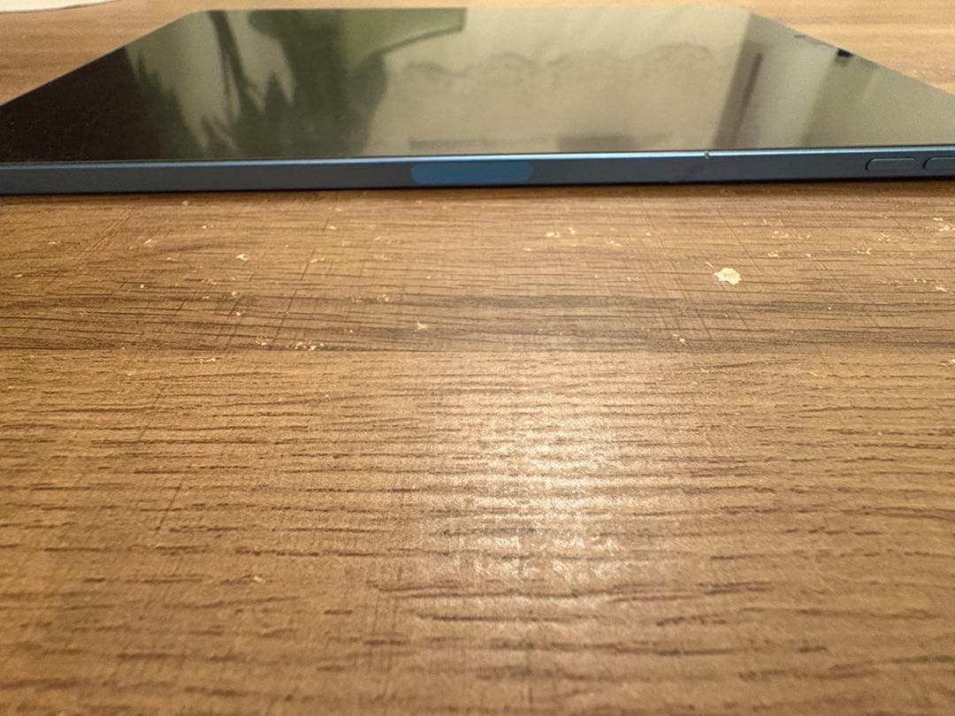 【美品】Apple iPad Air（第5世代） 256GB Wifiモデル