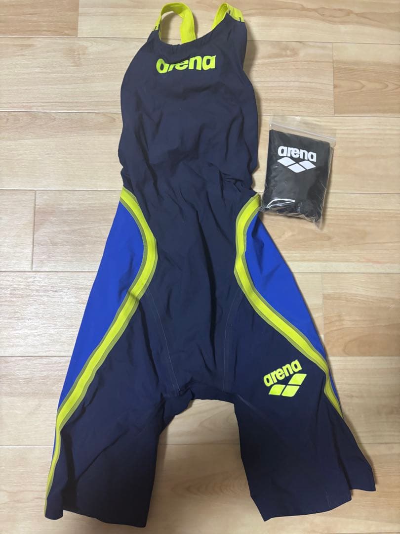 arena レース用 競泳水着 レディース　ss（おまけ付き）