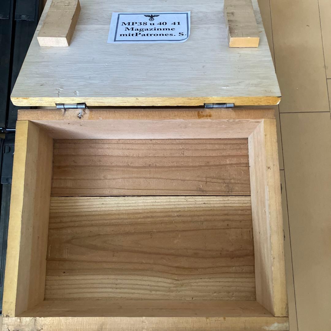 ドイツ軍　MP38 u 40 予備マガジンケース　ダミーマガジン18本入り