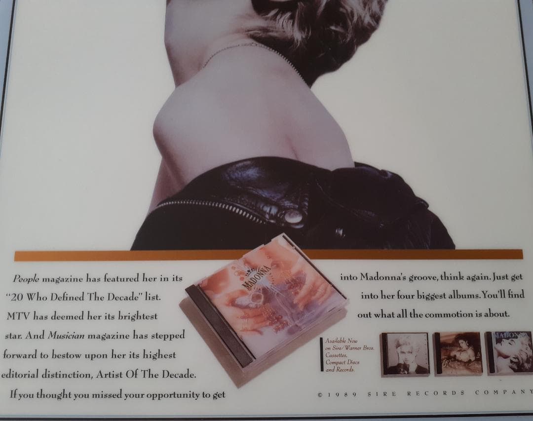 マドンナ　Artist Of The Decade　US製 宣伝用 ディスプレイ