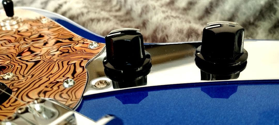 SquierBullet Mustang HHのカスタム