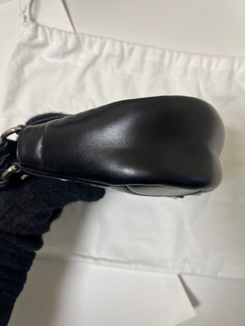 【未使用美品】PRADA ムーン パデッドナッパレザー ショルダーバッグ