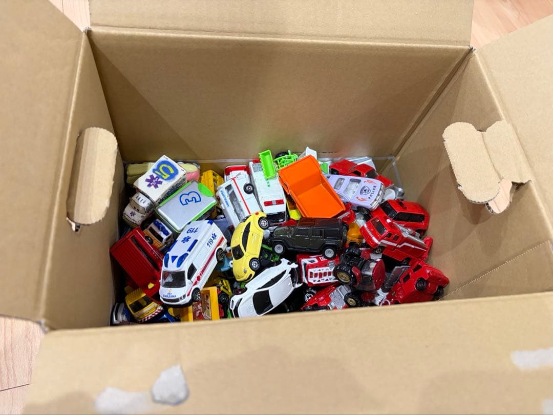 タカラトミー　トミカ　その他メーカー　１４０個　まとめ売り