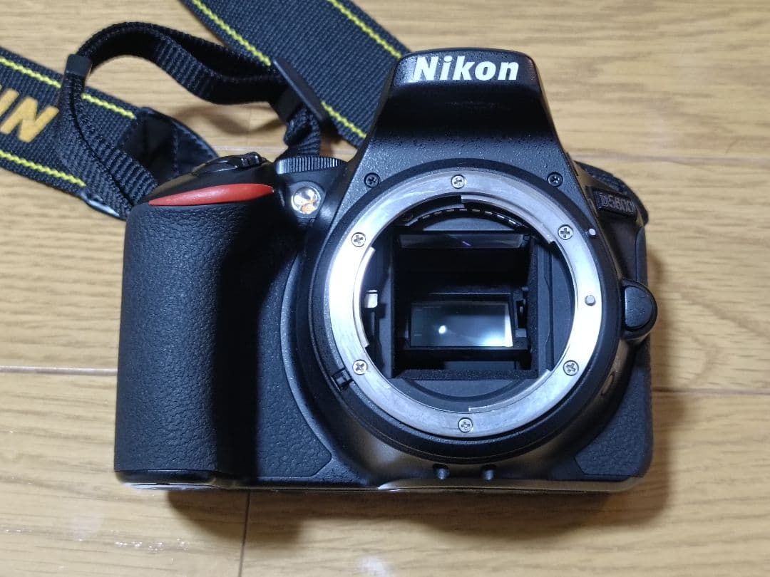 【高倍率】Nikon D5600 18-140 VR Kit 箱付き
