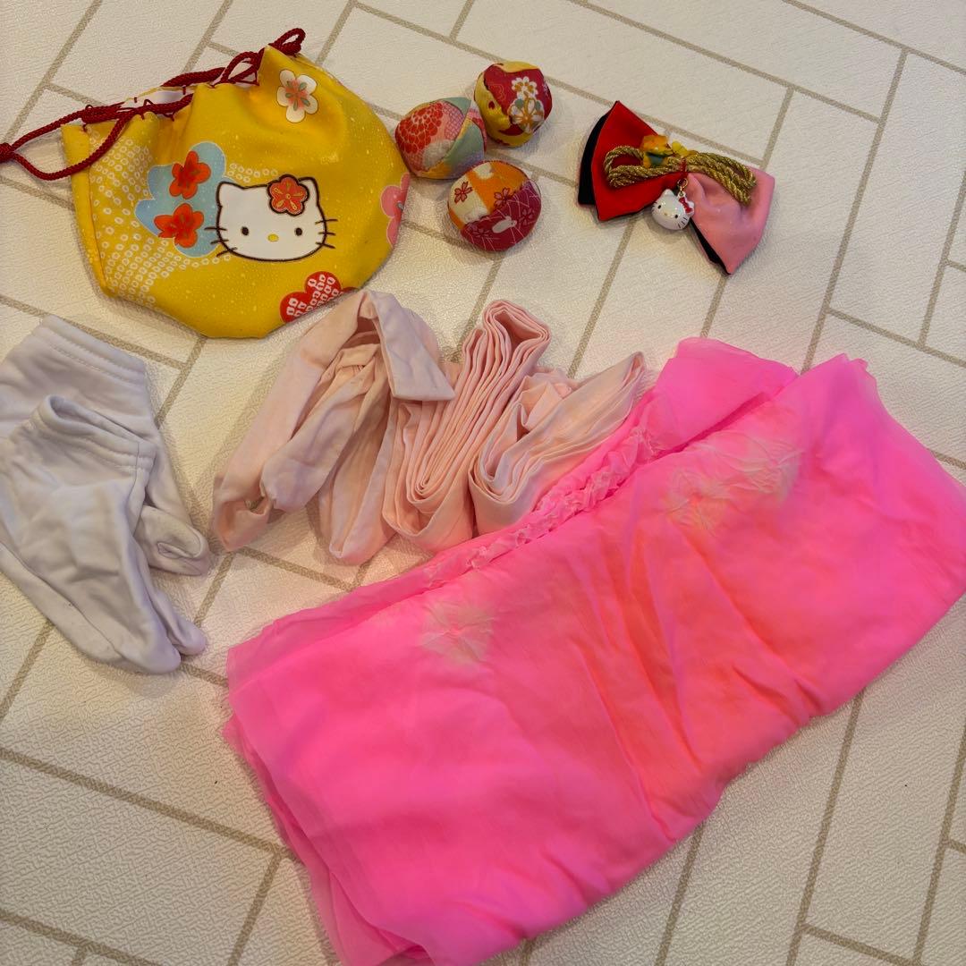 【美品】ハローキティ 七五三 着物セット平成レトロ　足袋付きイエロー3歳