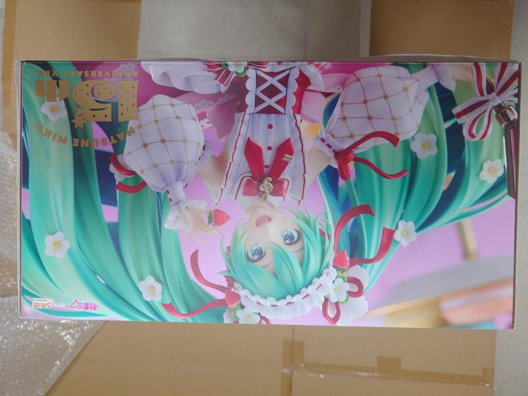 初音ミク 15th Anniversary Ver. 1/7スケールフィギュア