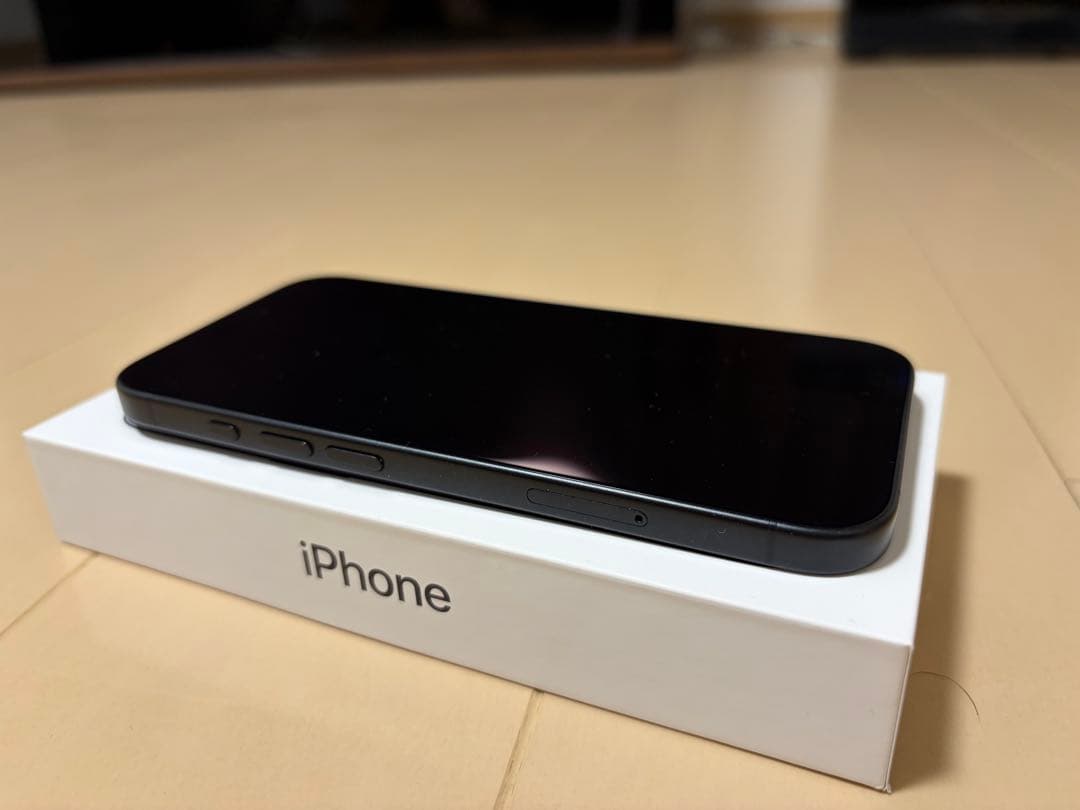 iPhone16 128GB ブラック　SIMフリー
