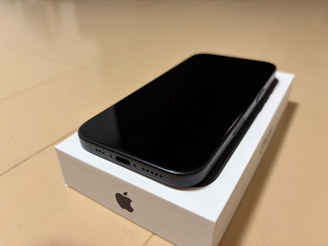 iPhone16 128GB ブラック　SIMフリー