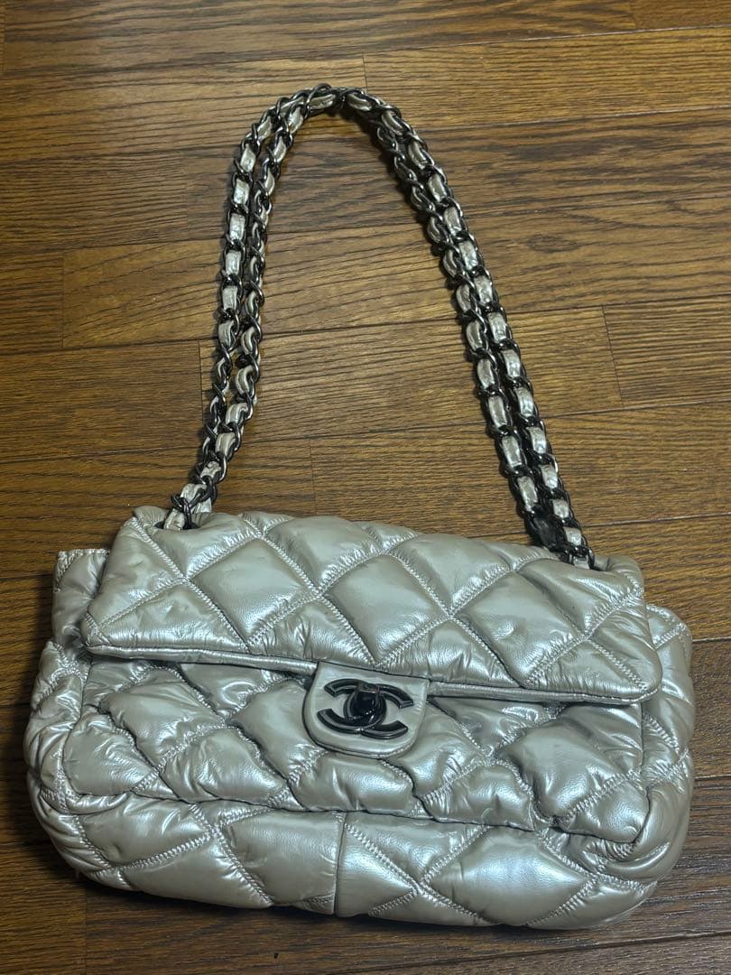 CHANEL ベージュ キルティングショルダーバッグ