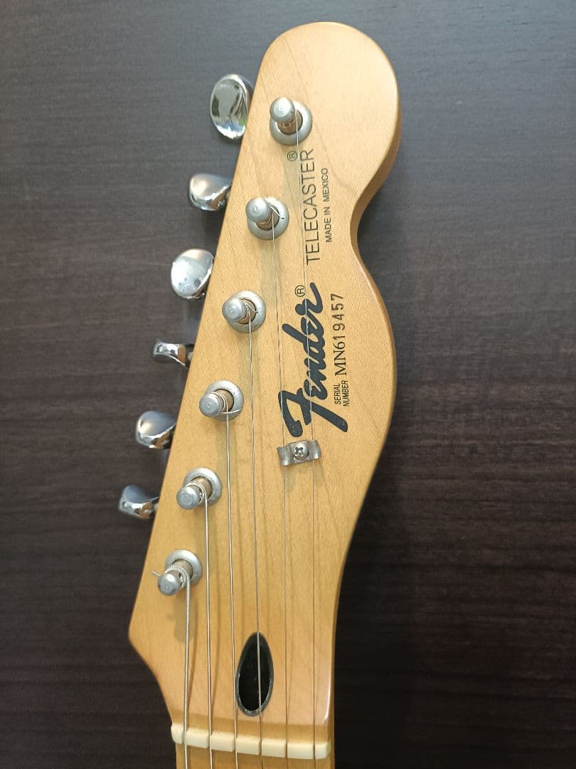 Fender Telecaster ブラック　テレキャスター　シールド　ストラッ