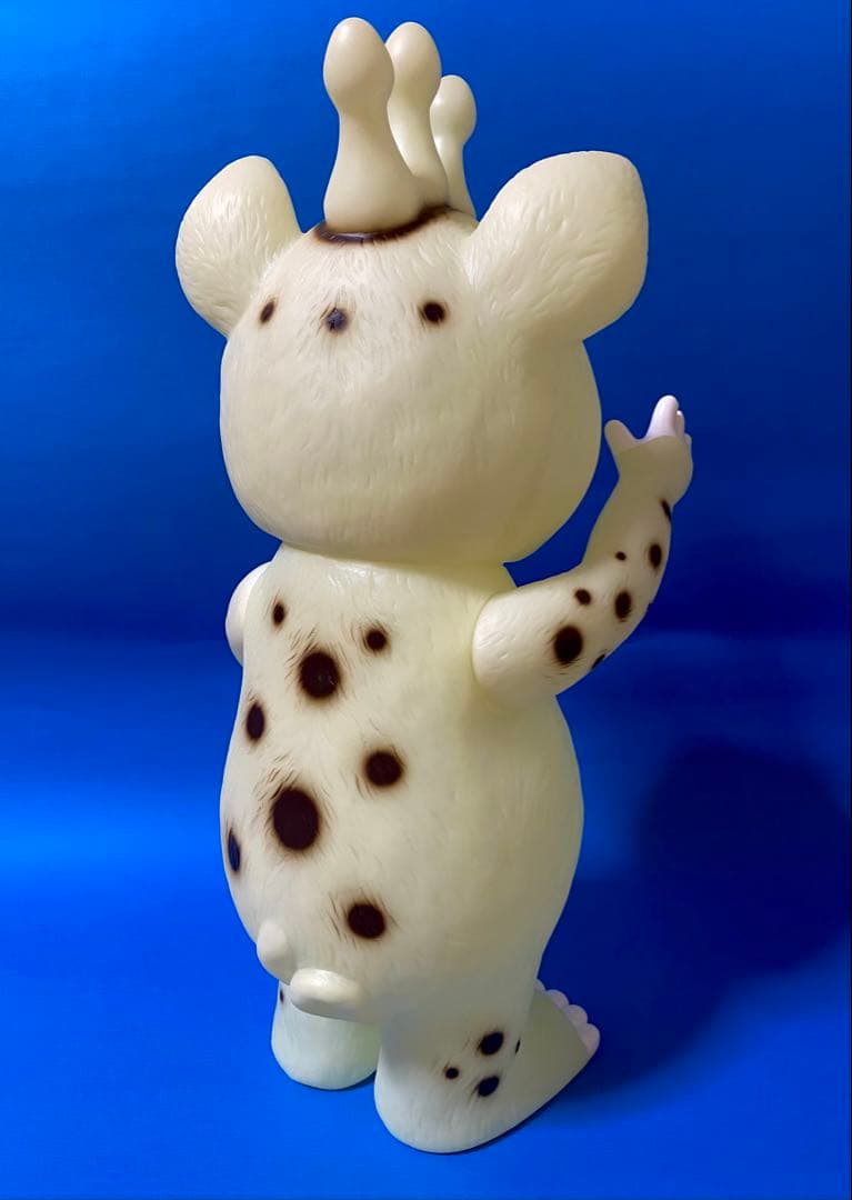 ミ*ト様 イヌクマ★快獣ブースカ★ジャイアントサイズ【蓄光タイプ】未使用新品