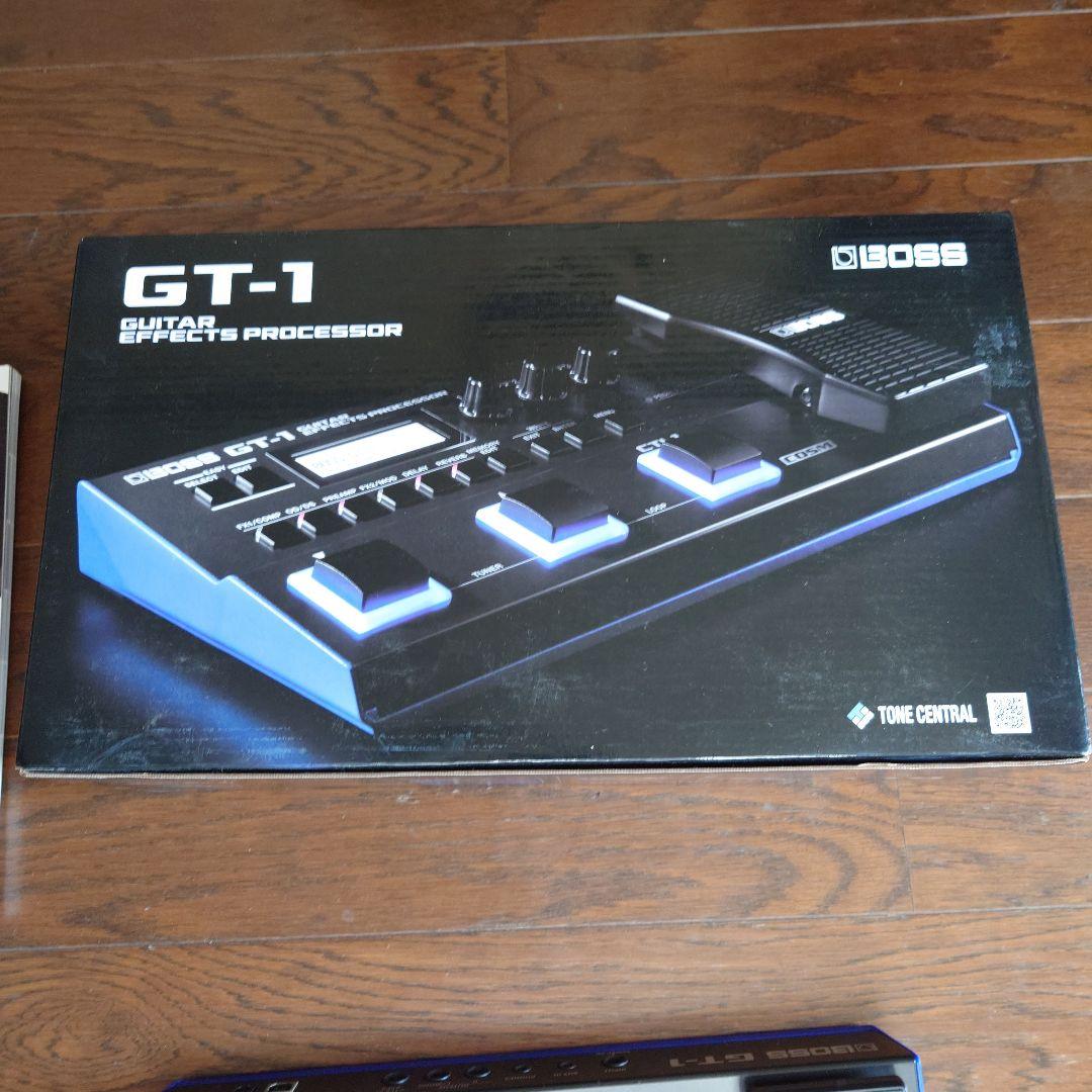 BOSS GT-1 ギターエフェクター　教科書付き