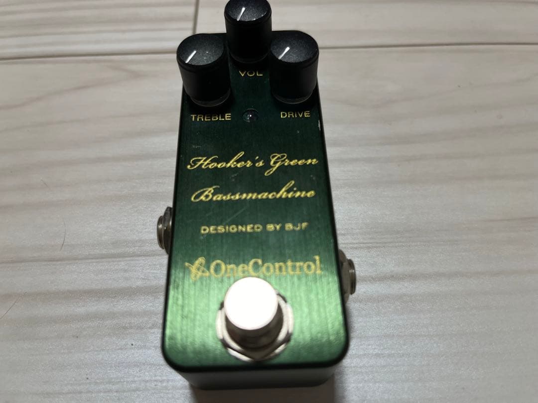 ギター OneControl Hooker's Green Bassmachine