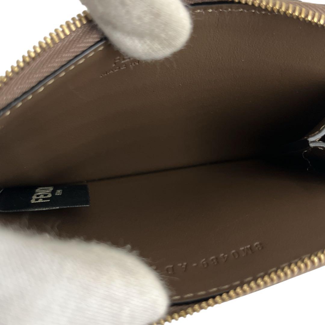 美品　フェンディ　ケース　FFダイヤモンド　カードケース　ズッカ　レザー