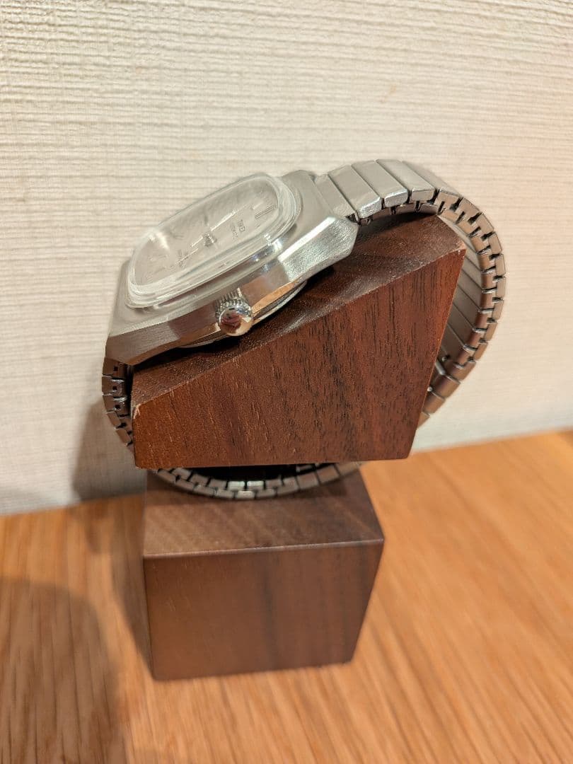 TIMEX 自動巻き時計 シルバー文字盤 TVスクリーンダイアル