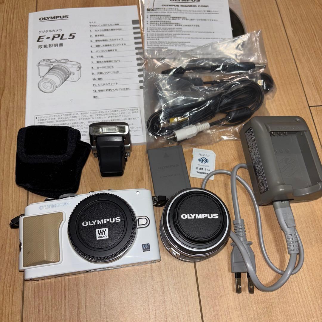 Wi-Fi SDカード付き　オリンパス PL5 ミラーレスカメラ