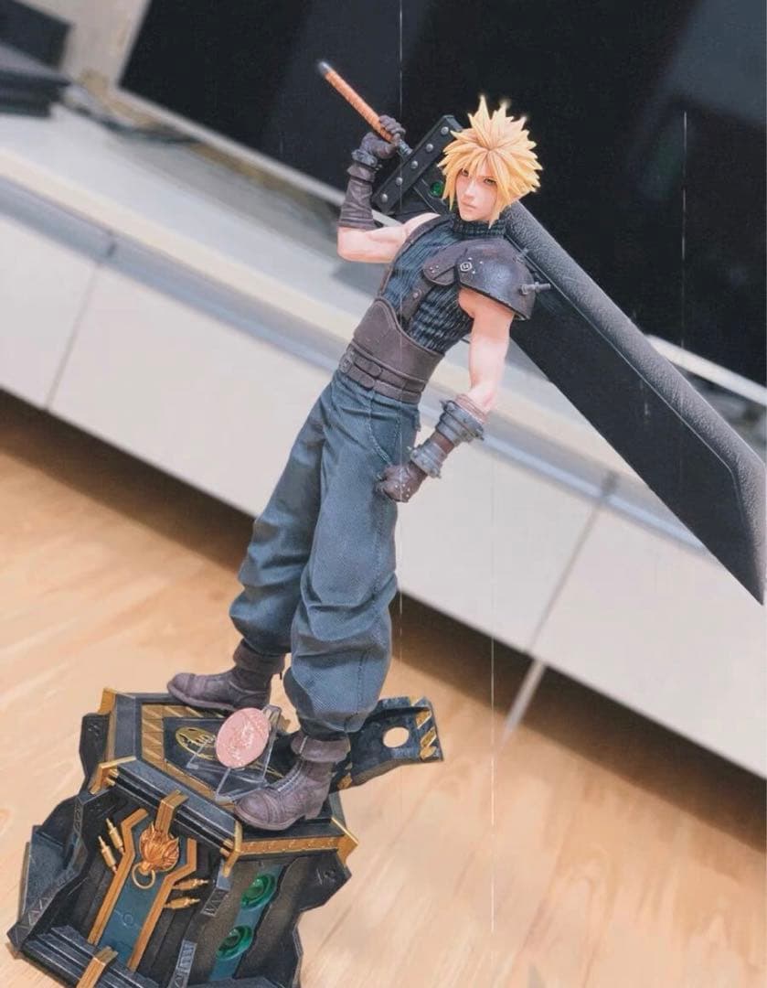 ファイナルファンタジーVII クラウド・ストライフ１／4スケール