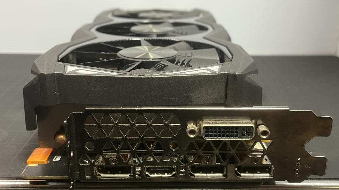 グラフィックボード・グラボ・ビデオカード ZOTAC GTX 980 Ti AMPI Extreme 6GB [5B052