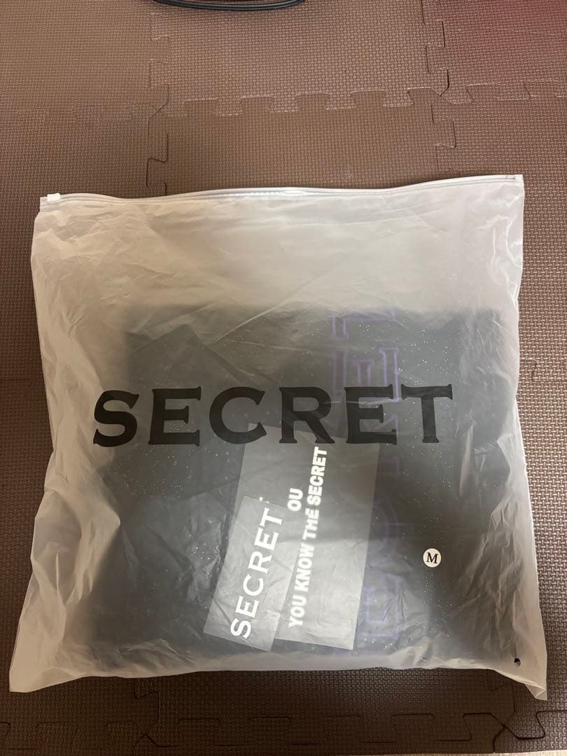 SECRET新作パーカーのみ
