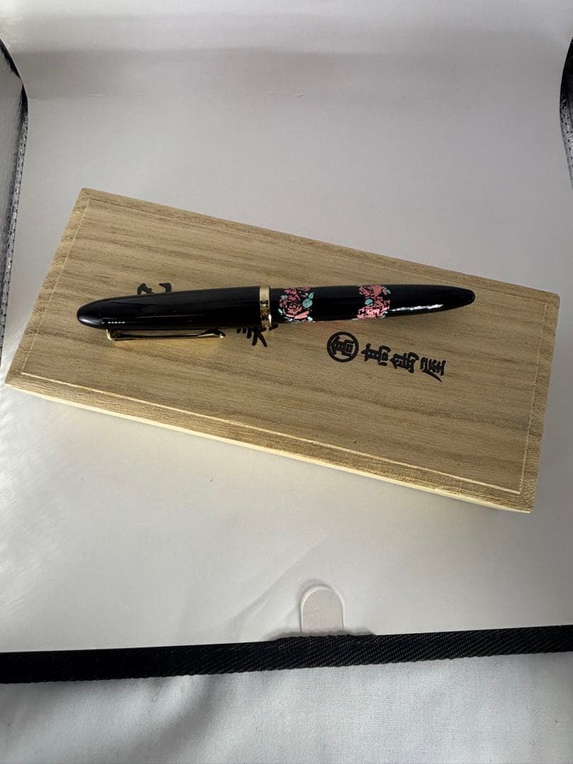 SAILOR 万年筆 薔薇模様　ペン先14Ｋ　 共箱入　高島屋