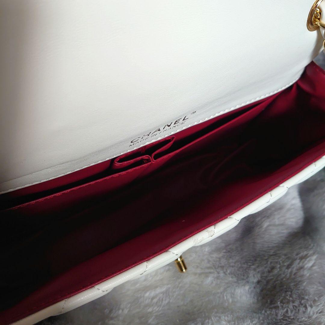 【美品】CHANEL ノベルティホワイトキルティングバッグ