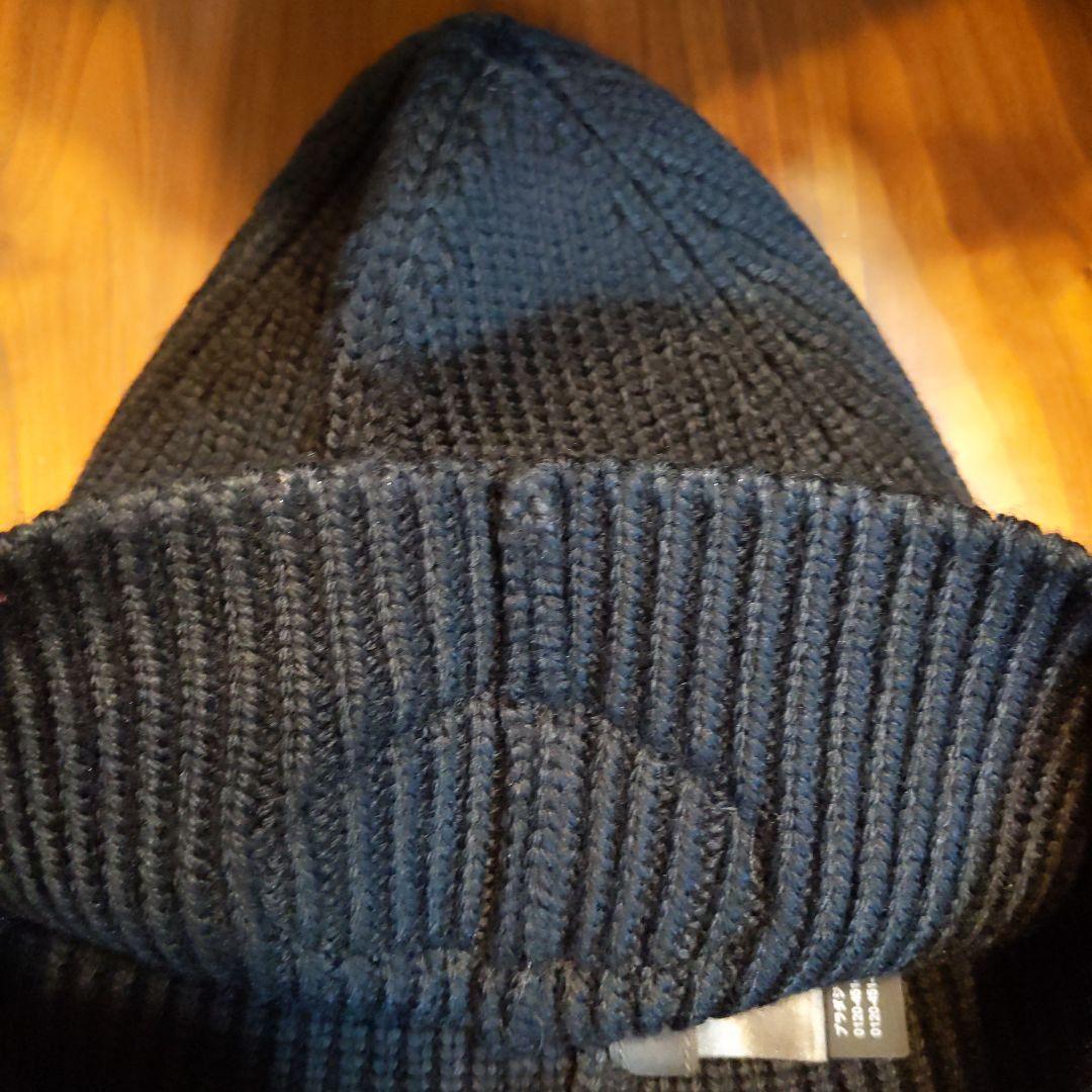 PRADAニットキャップ