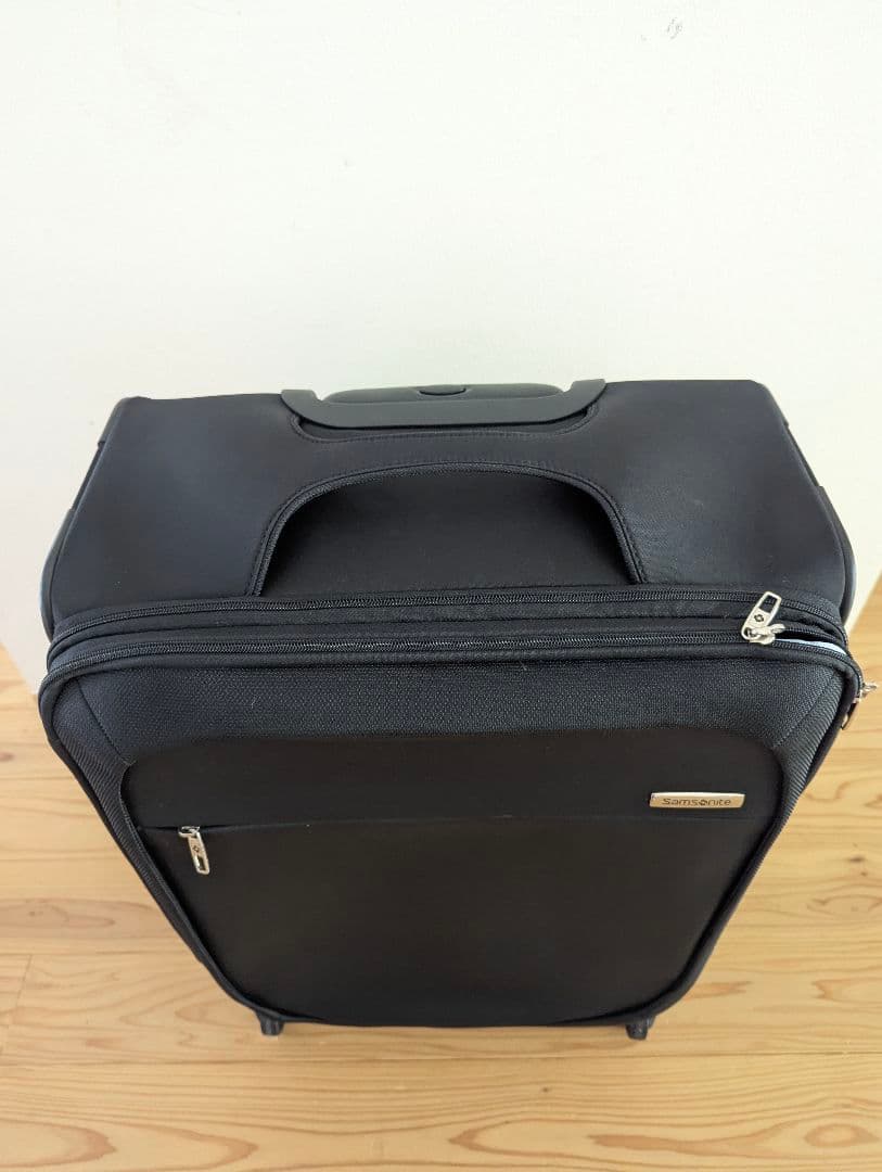 良品サムソナイト ビーライト 4 スピナー55 エキスパンダブル キャリーケース