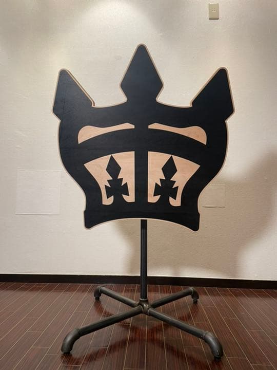 これは珍しい♪異形カフェテーブル インダストリアル ロデオクラウンズ