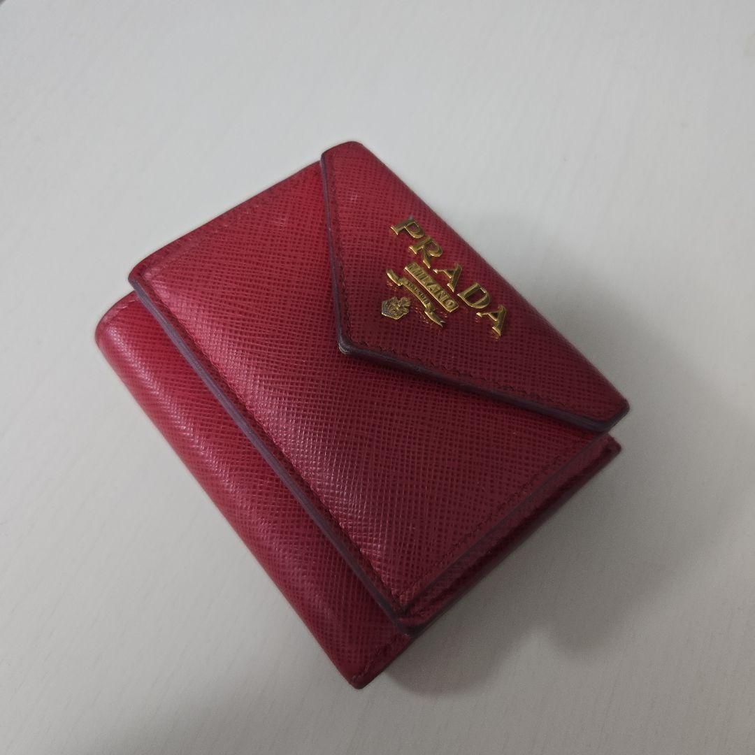 PRADA 三つ折り財布 レッド