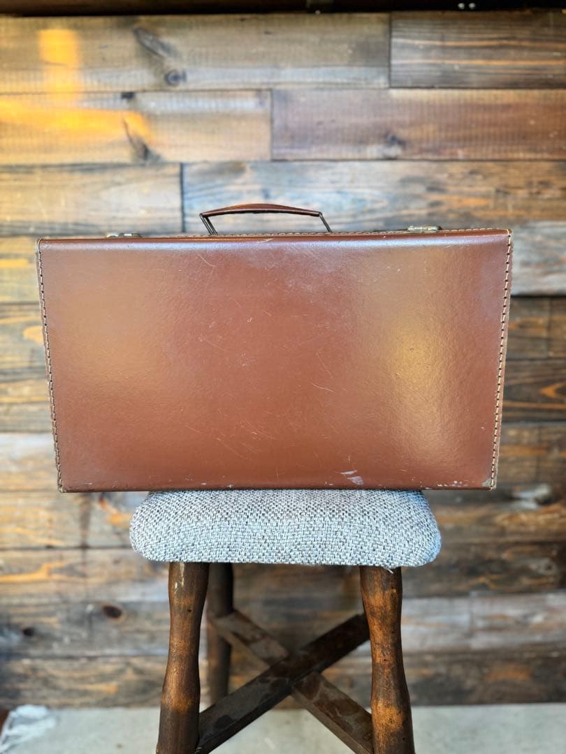 イギリス製　ビンテージペーパートランク