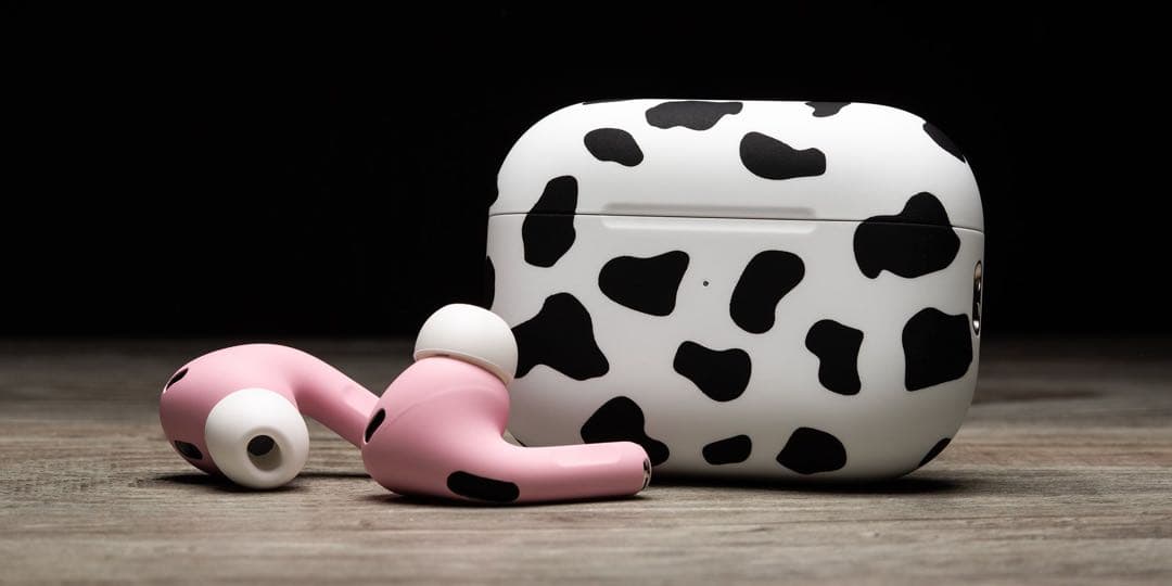 AirPods pro 第2世代 ColorWare塗装 ウシ模様