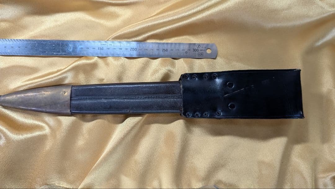 ステンレススチール 平刃刀 木製ハンドル 鞘付き