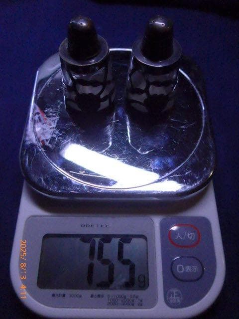 アンティーク　メキシコの銀925刻印のソルト＆ペッパーです　模様の透かし彫り