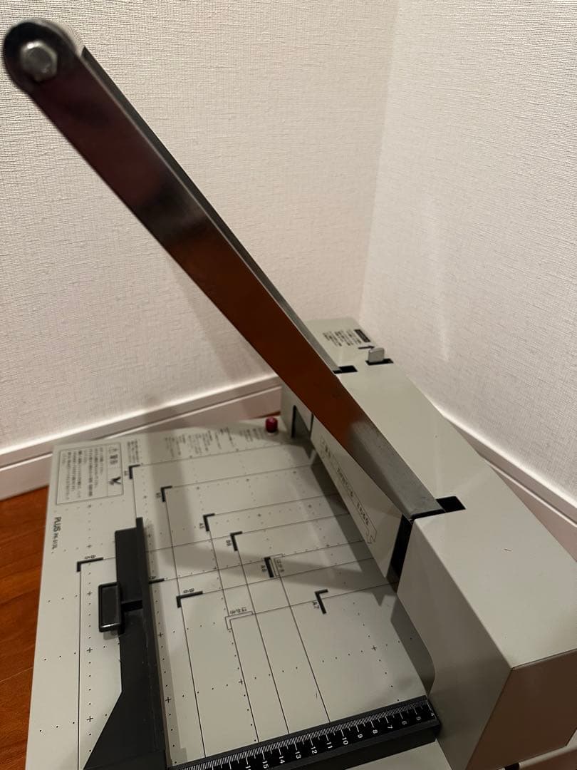 プラス 断裁機 PK-513L 裁断幅A4タテ