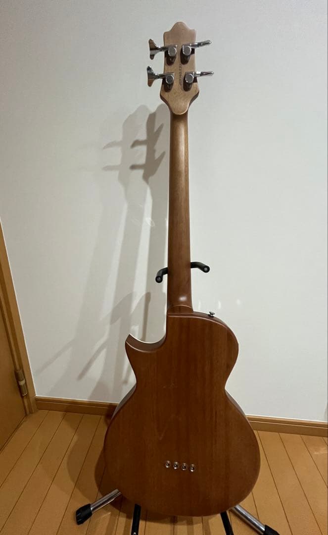 Grass Roots AC-BASS アコースティックベース