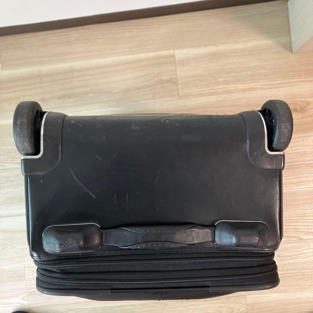 j*n様 TUMI 黒 ソフトキャリーケース　約50〜60L