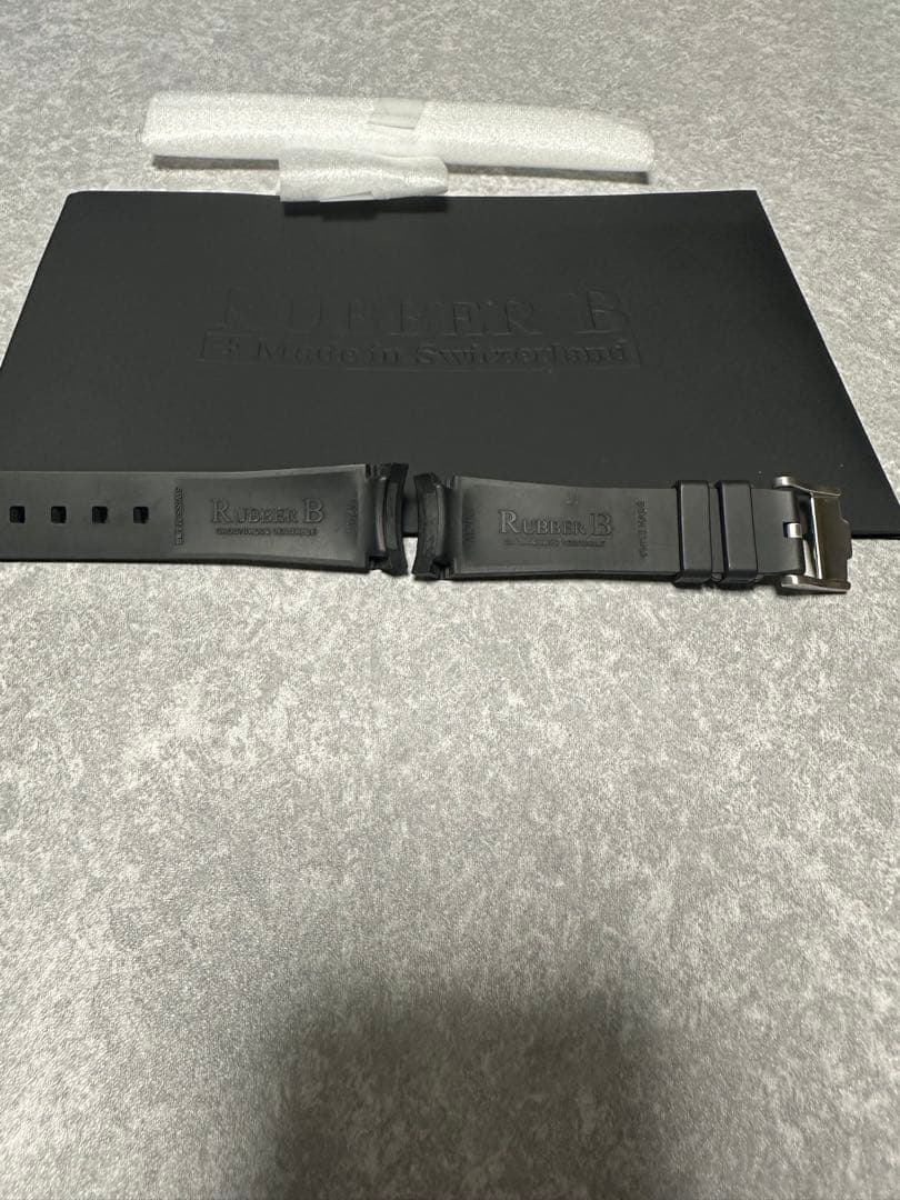 ROLEX 現行サブマリーナー　41mm RUBBER B ラバーベルト