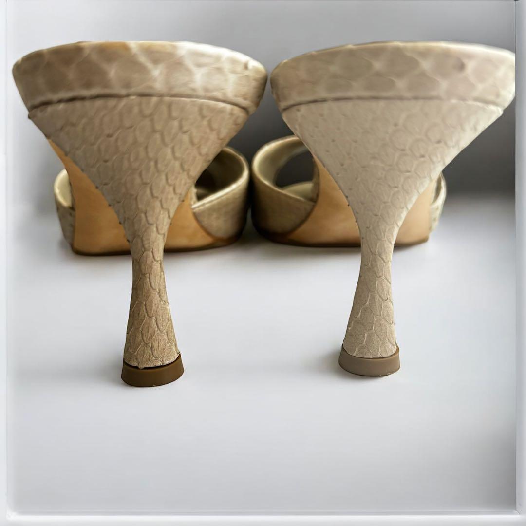 【美品•レア】MANOLO BLAHNIK マノロブラニクミュール サンダル