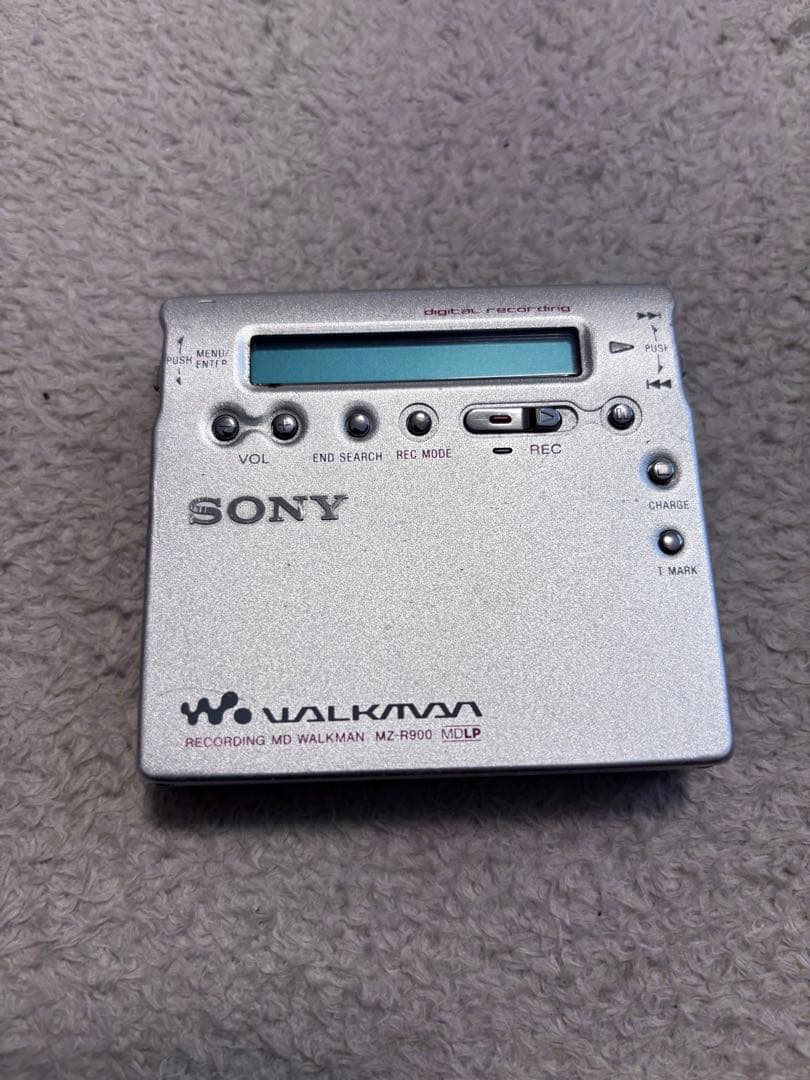 動作品 SONY シルバー ソニー MDウォークマン レコーダー　2台