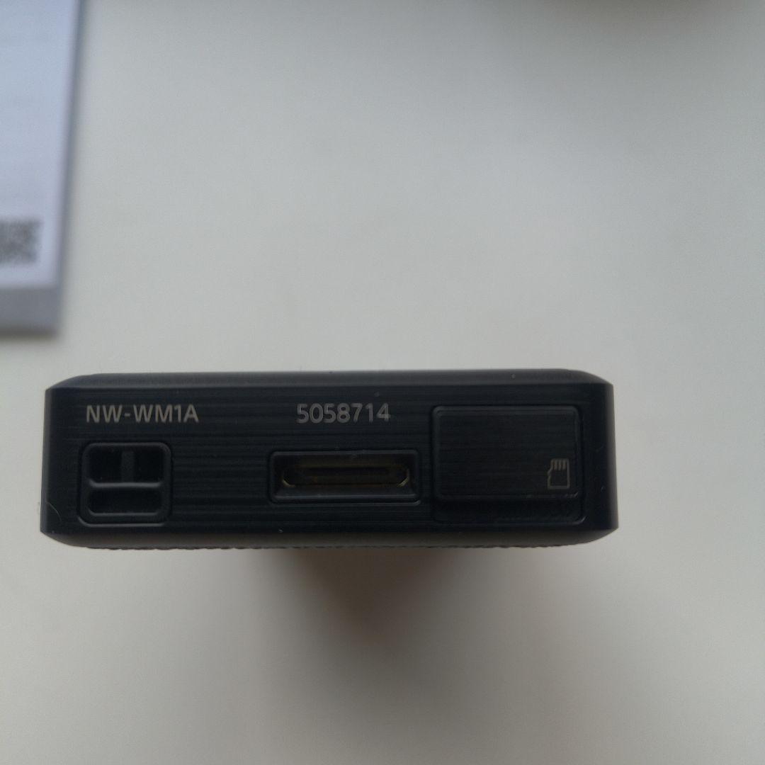 SONY NW-WM1A デジタルオーディオプレーヤー　ソニー