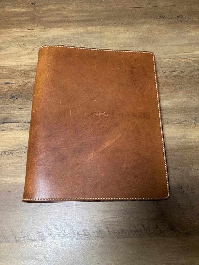 バインダー　レザー　A4 UNUSED