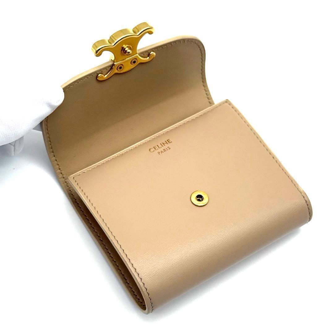 新品に近い❣️セリーヌ トリオンフ ベージュ コンパクト　財布　 N86